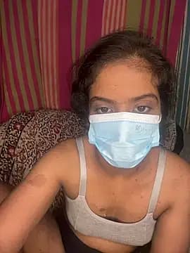 SukiyamaAsia live cam