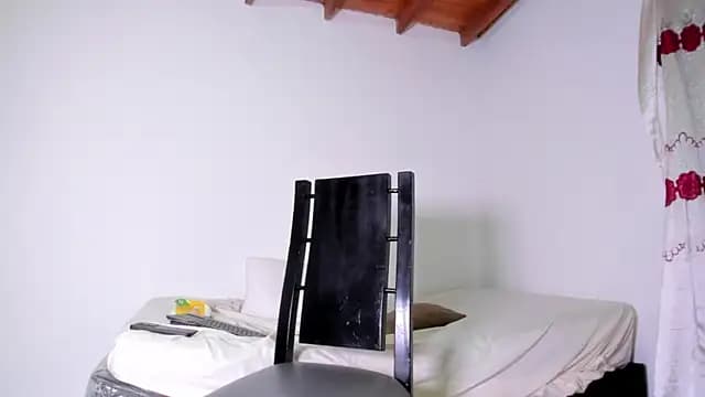 Charlotte_Melody live cam