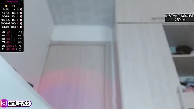 emilyn_grey1 live cam