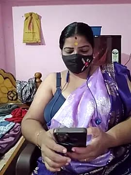 tamil_lathikaaa live cam on Stripchat