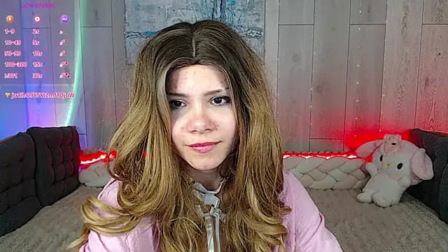 llittle-peachh live cam on Stripchat