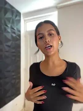 Valeria-escobar live cam on Stripchat