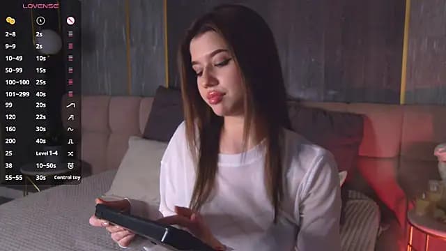 Sara_Lewiis live cam