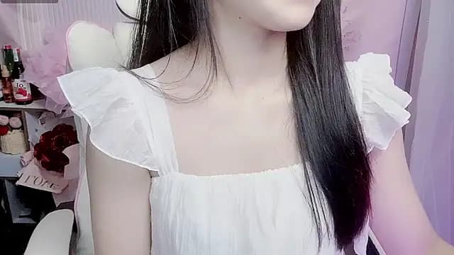 Emily_mmialody live cam