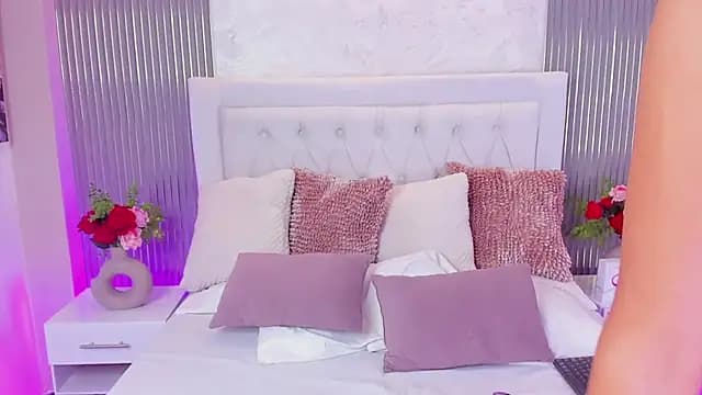 MelodySweetHoney live cam