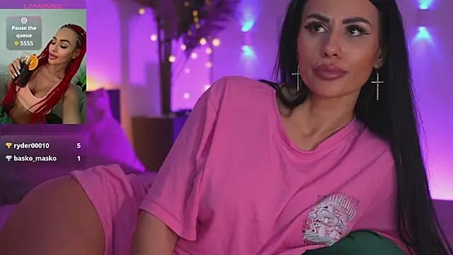 KatiaDivine live cam