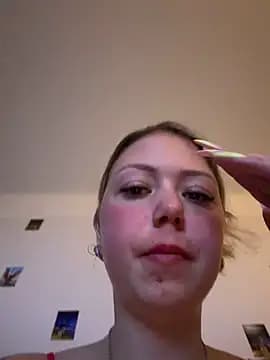 Julia-Stegner live cam