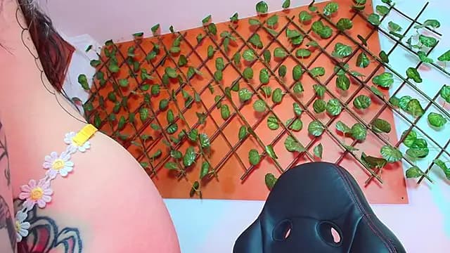 Naughty_Kittenm live cam