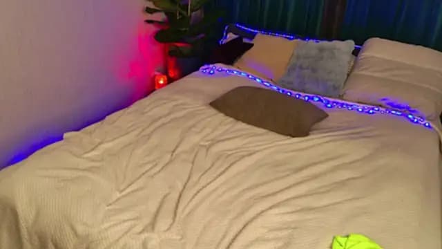 Kess-Edison live cam