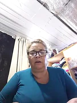 momismilf544 live cam