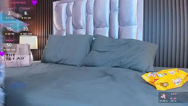 Zahra_milks live cam