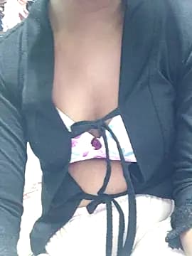 Hotty-Jaanvi2 live cam