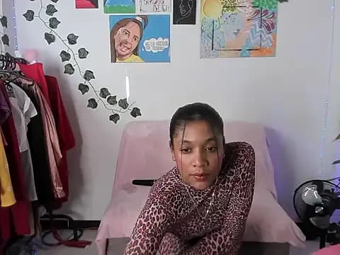 ElectraaJoness live cam