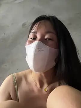 Yuki-babi2k live cam on Stripchat