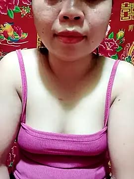 Dumi_009 live cam on Stripchat