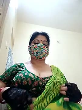 Ratna-777 live cam on Stripchat