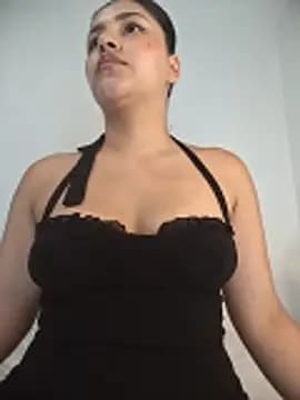 Julia-Blair live cam