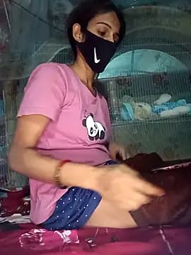 priyastrip314 live cam on Stripchat