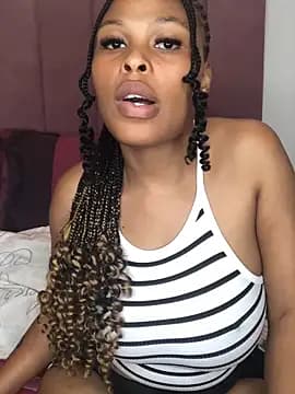 Bubbles156 live cam on Stripchat