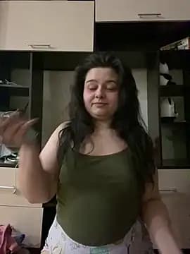 Ninel_Croft live cam on Stripchat