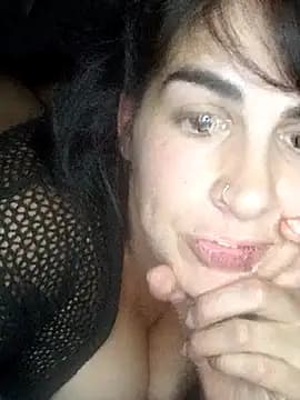 Tuputita11099 live cam on Stripchat