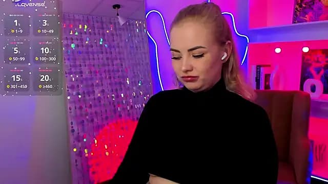 StephanieSweety live cam on Stripchat