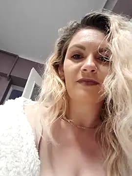 Sherrydon_Xo live cam on Stripchat