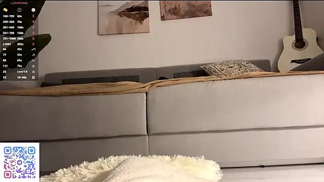 PetulaGunton live cam on Stripchat