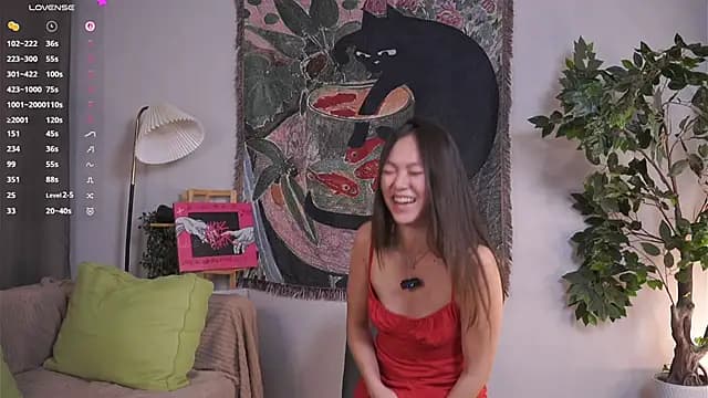 JanelBitther live cam