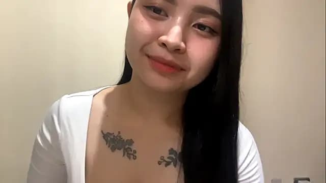 JuleneGowins live cam