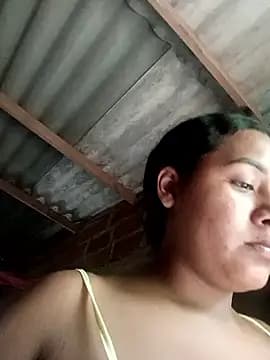 Eira_Allen live cam on Stripchat