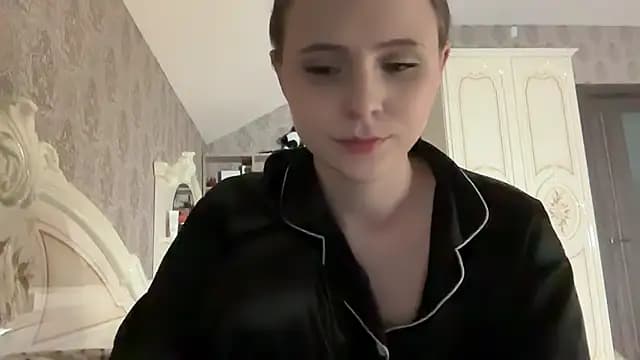little_shy_girll live cam
