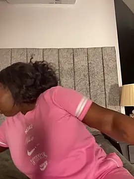 emilyrojas live cam on Stripchat