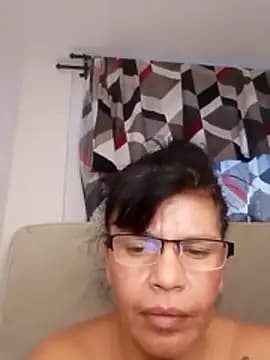 jennifer_0717 live cam on Stripchat