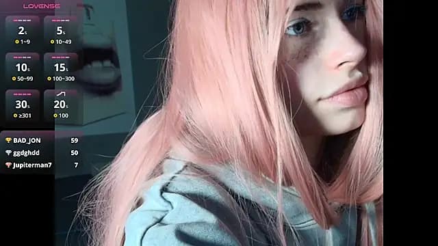 PieraMarch live cam on Stripchat