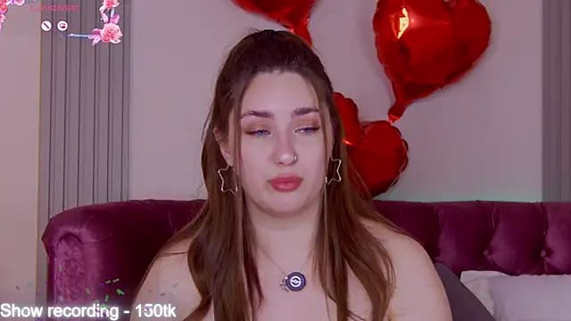 KiraBarlows live cam