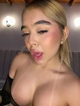 Mia_Roswell live cam