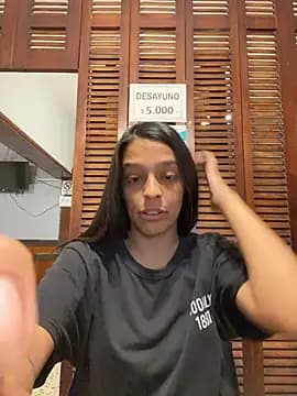 OrianaXclusive live cam