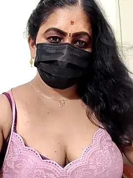 Mallu_aishwarya live cam