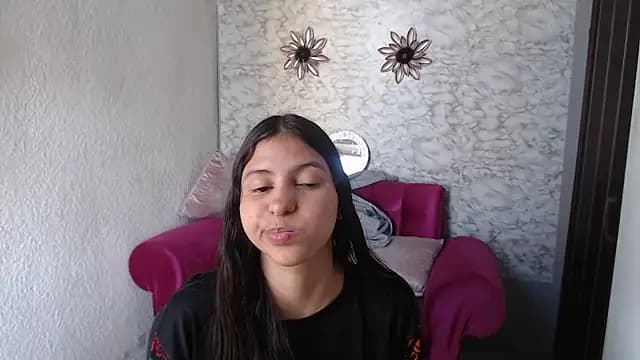 Evagirl69 live cam on Stripchat