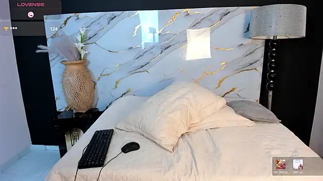 Saraa_moon1__ live cam