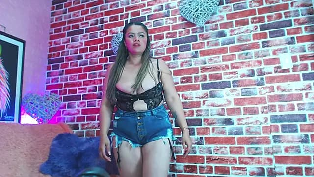 Miss_Pecados live cam