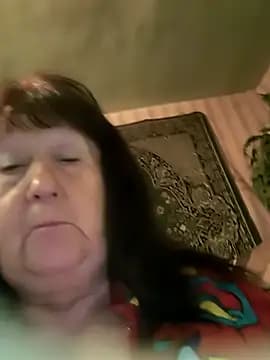 CrystalLime6411 live cam