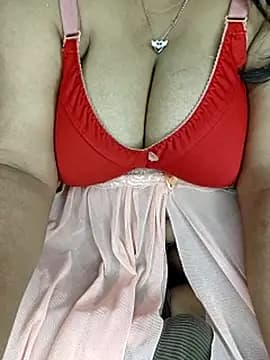 Curvy_Pooja live cam on Stripchat