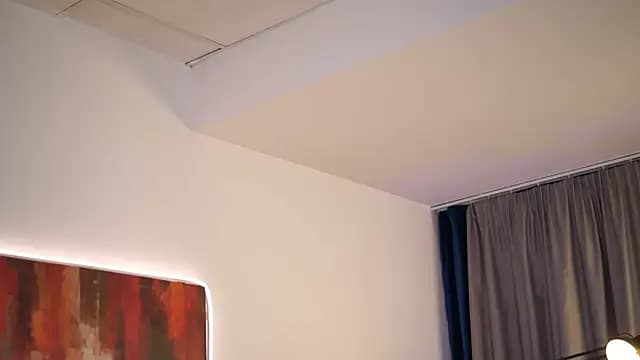 LisetteLuxe live cam on Stripchat