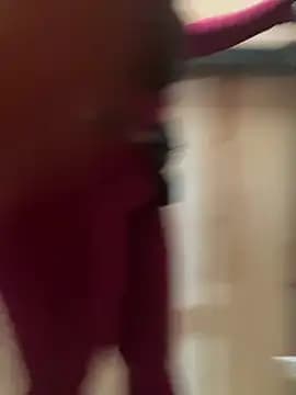 mariana-0306 live cam on Stripchat