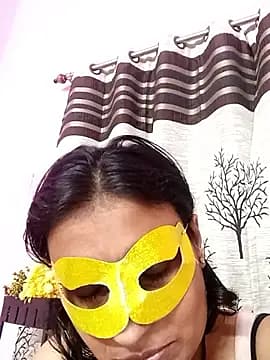 Gullapi live cam on Stripchat