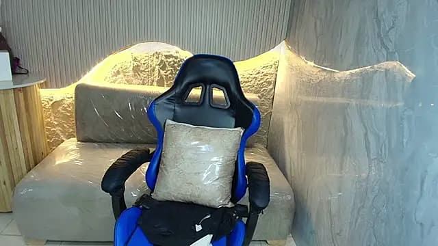 Rubia_encantada_r live cam