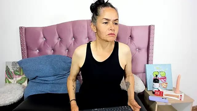 Liz_Grettel live cam