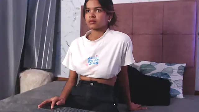 Daniela_Lunax live cam